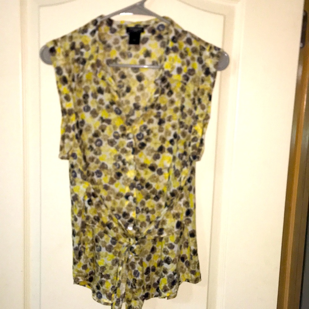 Ann Taylor sleeveless top Size 8